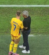 Drăguș, scos la tablă!    VIDEO.  Atacantul naționalei, certat de   Mircea Lucescu  timp de aproape un minut! Totul s-a întâmplat pe teren