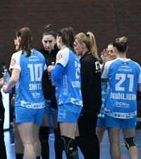 CSM București, eșec dramatic  „Tigroaicele” au revenit de la   -7 goluri,  dar au primit   gol în ultima secundă  de la centrul terenului!