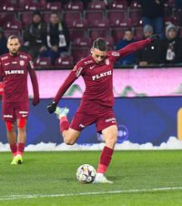 Are loc Fică la Rapid?  Cum vede un fost internațional   posibila mutare  a mijlocașului de la CFR Cluj: „Nu cred că e atât de bun”