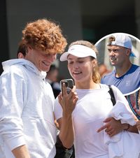 Curtată pe Instagram   Anna Kalinskaya (#32 WTA) a dezvăluit că Holger Rune   i-a trimis zeci de mesaje private:  „Poate e disperat” + Reacția danezului