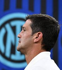 Scandal în Italia    FOTO.   Cristi Chivu a reacționat după momentul șocant de la finalul meciului   Juventus - Inter : „Să vorbim despre ce am văzut”