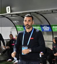 Charalambous atrage atenția  Antrenorul a evidențiat   minusurile   de la FCSB: „O spun de la începutul sezonului”