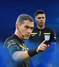 Încă un român în Liga Campionilor  Arbitrul   Marian Barbu  va debuta în cea mai importantă competiție intercluburi. Ce se întâmplă cu Istvan Kovacs