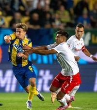 Petrolul - Dinamo 0-3  „Câinii”   urcă pe podium  după victoria spectaculoasă de la Ploiești