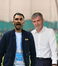 Atacuri înainte de Botoșani - FCSB  Elias Charalambous, schimb de replici cu Valeriu Iftime: „Nu mă cobor la acest nivel” /   „Ăsta nu e antrenor”
