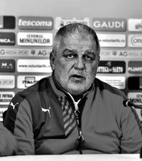 A murit Florin Marin  Fostul fotbalist și antrenor s-a luptat cu   probleme grave de sănătate