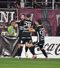 „Va fi golul anului!”    VIDEO.  A fost uimit de   execuția lui Buș  » Eroul lui Hermannstadt: „Mi-a ieșit cu stângul, eu sunt dreptaci!”