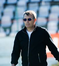 Neagoe, oficial la Petrolul  Va fi antrenorul ploieștenilor până la finalul sezonului +   Condiția pentru a continua și în ediția viitoare de campionat