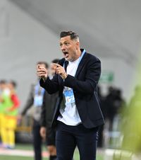 „Vii tu, străin, să înjuri fanii la noi în țară?”  Dinamovistul pe care Mirel Rădoi l-a tras la răspundere după   scandalul din tunel