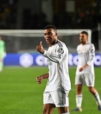 Mbappe, de neoprit!  Startul lui Real Madrid a reușit un   hat-trick  în ultimul meci din Liga Campionilor. La ce capitol l-a egalat pe Cristiano Ronaldo