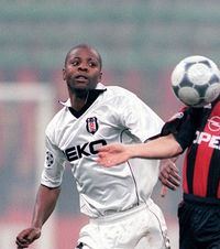 „Hagi era diavolul, zicea că e din Mafie”  Un fost adversar nu-l iartă nici azi pe „Rege”.   Îl acuză de rasism:  „L-am pălmuit”