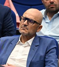 Se încinge războiul FRF - Mititelu  Forul lui Burleanu l-a dat în judecată pe patronul FCU Craiova și cere   daune uriașe  + Reacția omului de afaceri