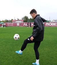 Ignat, înapoi la antrenamente  Fundașul Rapidului a revenit după   operația la umăr