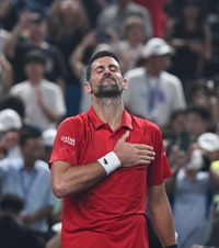 Djokovic, înfrângere șocantă   Surpriza anului în tenis:   sârbul a fost eliminat  în semifinale la Shanghai de #204 ATP!
