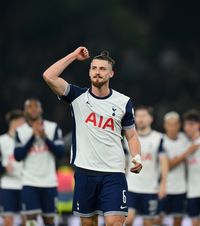 Tottenham îl împrumută pe Drăgușin?   Ce scrie presa din Anglia despre   fundașul român : „Nu vrea să pună presiune pe echipă”
