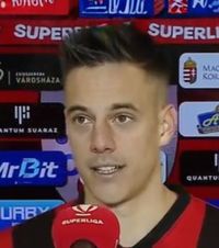 A surprins la interviu  Jucătorul de la Csikszereda care a marcat din „scăriță” cu CFR e născut la   Târgu Secuiesc,  dar a vorbit în engleză cu jurnaliștii