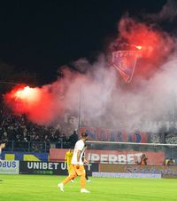 Metaloglobus - FCSB 2-1    VIDEO+FOTO  Campioana FCSB pierde uluitor cu   ultima clasată  și e la 15 puncte de lider! Victorie istorică pentru echipa lui Teja