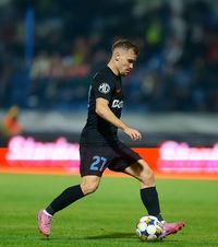 „Olaru, lasă-te de fotbal”  Finanțatorul FCSB își atacă dur vedeta:   „Distrugi echipa.  Stai pe bancă!”