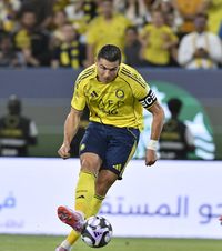 „Sfidează legile medicinei!”  Cristiano Ronaldo șochează fotbalul. La 40 de ani, a făcut încă un pas spre golul 1.000:   „Lumea m-a crezut nebun”