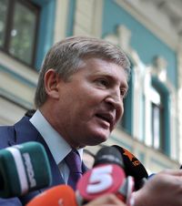 Vrea să investească în România   Patronul lui Shakhtar Donetsk încearcă să cumpere   cel mai mare combinat siderurgic  din țară