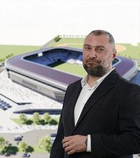 „Vrem să amanetăm orașul?”     Scandal la Pitești,  după votul decisiv pentru stadion: „Dacă tot avem bani, să construim un spital”