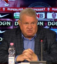 Revenirea lui Petrescu, în pericol!   Haos la CFR Cluj.   Iuliu Mureșan  a dezvăluit ce a discutat cu antrenorul: „Nu se pune problema”