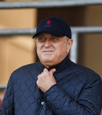 Ce decide Șucu în plină criză  Genoa a pierdut încă un meci. E pe ultimul loc, cu zero victorii! »   Antrenorul, în pericol. Demite și directorul?