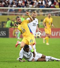 Decizia lui Lucescu în Bosnia  Va fi din nou titular Dragomir în fața lui Răzvan Marin?   Ce atu are primul, ce problemă are al doilea