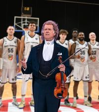 U-BT Cluj, în exil    Concertul lui Andre Rieu  forțează campioana României să plece din oraș pentru meciul din Euro Cup
