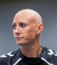 Comentariu deplasat  Un crainic din Norvegia,   concediat pentru o glumă despre Camilla Herrem,  handbalistă diagnosticată cu cancer