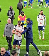 Și-au ignorat antrenorul     FOTO  Cum a reacționat Thomas Frank după ce fundașii lui Tottenham   au refuzat să-l salute