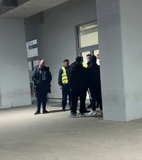Scandal la U Craiova - Rapid    VIDEO.  Un conflict început pe banca de rezerve   a continuat la tribuna oficială!   Ce a provocat schimbul dur de replici