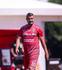 Continuă declinul    Budescu  a rămas din nou fără echipă! Semnase de 2 luni: „Avem idei diferite” »   4 ani de coșmar!