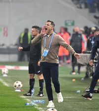 „Vrei să vii să dai tonul?”  O legendă a lui U Craiova   a pus tunurile pe Mirel Rădoi  după derby-ul cu Rapid 2-2: „N-are voie!”