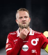 Blaturi într-o ligă importantă  Dezvăluiri șocante: „Se știa tot în vestiar. Și că vom avea penalty”.   Echipa unui român, implicată