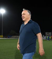 Fără antrenor la cel mai mare meci din istorie  Abordează meciul   decisiv pentru CM 2026  cu „secunzii”, după ce selecționerul a plecat de urgență din țară