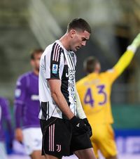 Derapaj rasist în Serie A  Atac la adresa   starului de la Juventus  + Meciul cu Fiorentina a fost aproape de suspendare: „Stricăm cel mai frumos joc!”