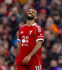 Salah, pus la zid     Jamie Carragher,    dezamăgit: „Îl aud vorbind doar când este ales omul meciului sau vrea un nou contract”