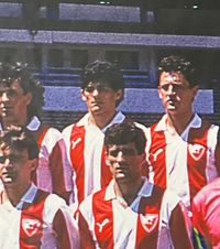 Respect pentru Belo  Muzeul clubului Steaua Roșie e plin cu   imagini cu Belodedici:  „Fantastic! O legendă! Va fi în tribune”. Trofeul-surpriză expus