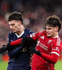 Dennis Man i-a cucerit pe olandezi  Nota primită de român, după ce   PSV a umilit Liverpool  chiar pe Anfield: „Cel mai slab, dar excelent!”