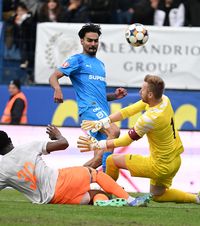 Baiaram, ochit de o forță a Turciei  Starul de la U Craiova,   în „triunghiul de foc” al Istanbulului.  Cu cine s-ar duela pe extremă