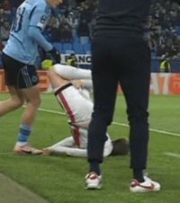 Accidentare terifiantă  Momente de panică la   Rayo Vallecano,  în meciul cu Slovan. Andrei Rațiu l-a înlocuit pe Ivan Balliu după doar 32 de minute