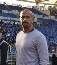 Veron, interzis 6 luni!     VIDEO.   Au refuzat să salute campioana și   au fost pedepsiți aspru!  Imaginile au făcut înconjurul lumii