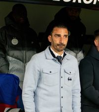 „Eu sunt vinovat!”  Elias Charalambous, tiradă la conferința de presă a lui FCSB: „Dacă a spus asta,   e o mare greșeală!”
