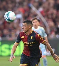 Stanciu, despărțire iminentă  „Tricolorul” ar putea părăsi Genoa în ianuarie.   Niciun minut cu De Rossi