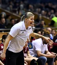 „Avem viitor!”  Una dintre cele mai bune handbaliste din istorie crede că   România poate bate Ungaria : „Le trebuie două lucruri”