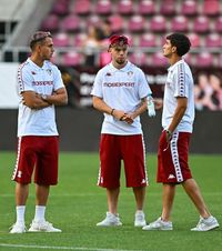 An încheiat?  Anunț dificil despre revenirea   titularului de la Rapid:  „Nu vrem să riscăm” » E accidentat de 3 luni