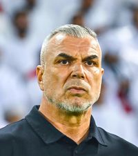 „Examenul final”   Când va fi decis   viitorul lui Cosmin Olăroiu  pe banca Emiratelor Arabe Unite: „Trebuie să fie evaluat corect”