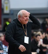 Înregistrări scandaloase cu Tadici     GOLAZO.ro  publică   mesaje pline de insulte  ale lui Gheorghe Tadici către handbaliste: „Nesimțitelor, vânzătoarelor! Mizerabilo!”