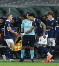 A făcut 8 înlocuiri într-un joc  Antrenorul învins de FCSB a schimbat aproape toată echipa în timpul meciului »   De ce e regulamentar!